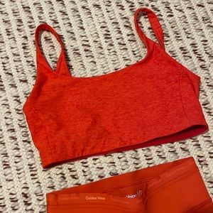 Outdoor voices orange sports bra (M)